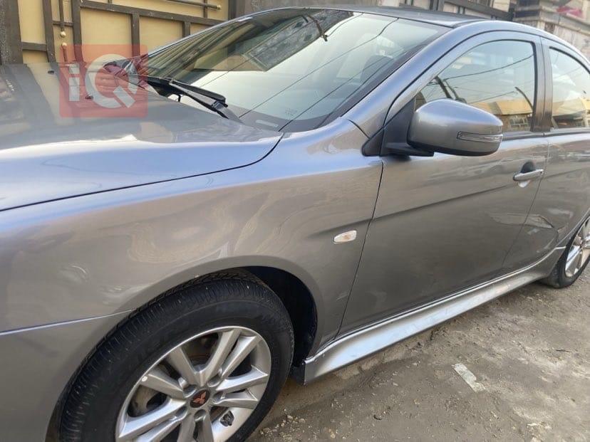 ميتسوبيشي لانسرEX